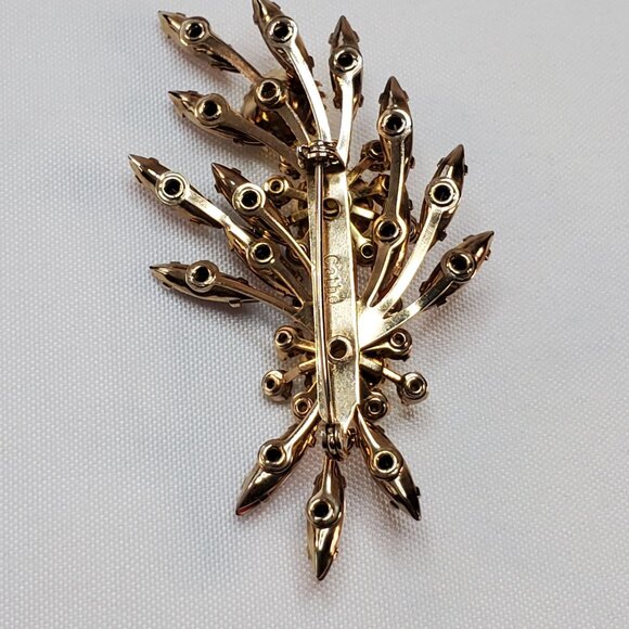 Vintage CATHE Brooch Riveted Dark Coral rhinestones Faux Pearls Leaf & Flowers - Picture 11 of 12